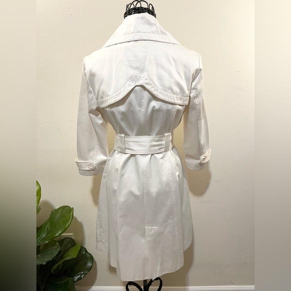Bebe Off White Satin Trench Coat - Picture 4 of 12